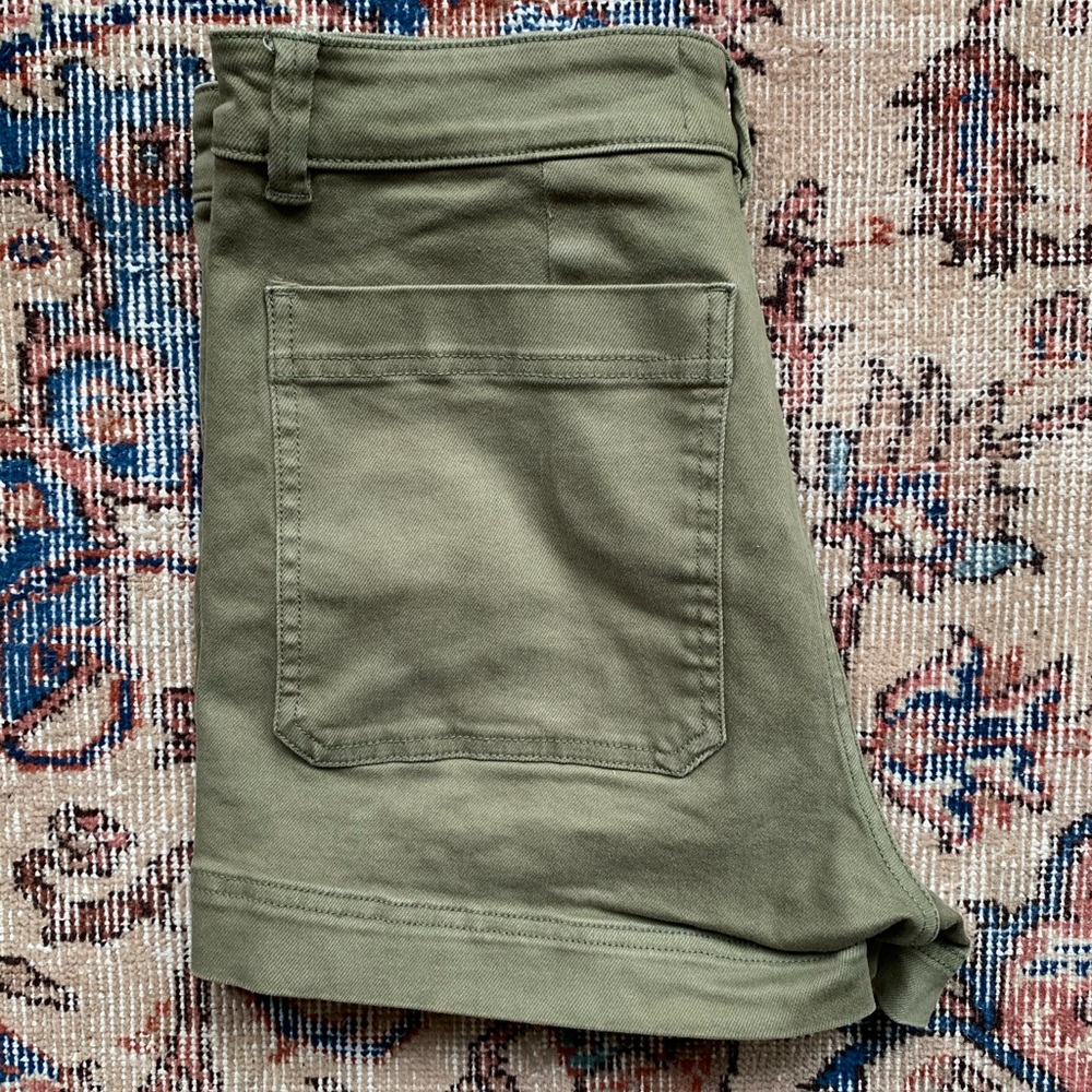 Everlane cotton twill shorts